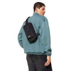 Eastpak  EK0A5BKJ4T61 ICON SLING ON BLACK - Image 2