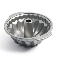 Kitchenaid CC003297-001 Aluminium Bundt Cake Mould Silver, 24 cm x 24 cm x 11.6 cm