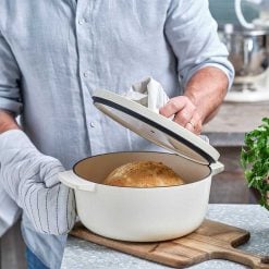 Alternative view of Kitchenaid CC006059-001 26 cm Cast Iron Casserole With Lid