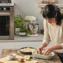 Kitchenaid CC007425-001 Stoneware Rectangular Ceramic Non-Stick Coating Baker with Bamboo Lid, 26 cm - Image 3